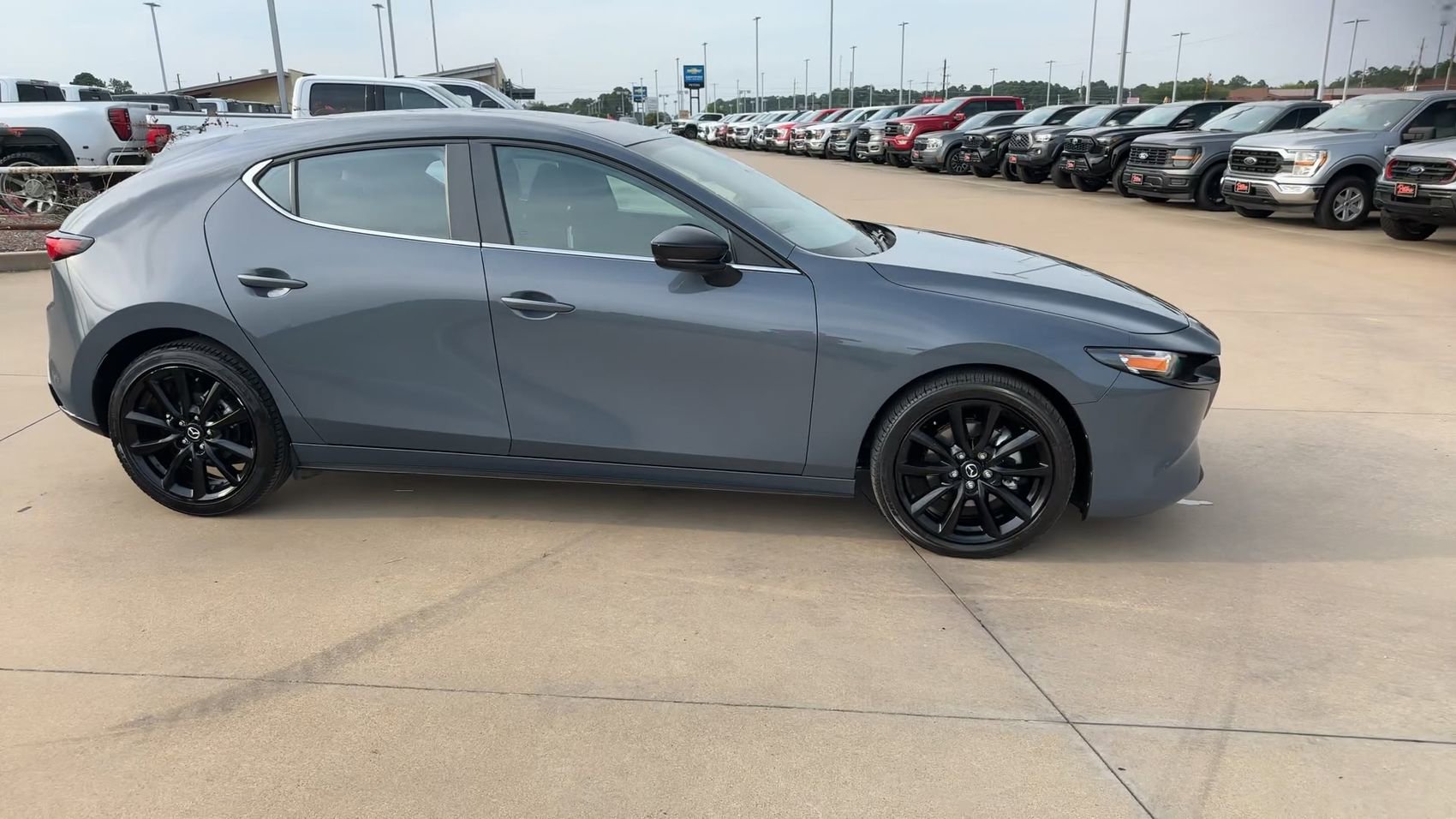 Used 2024 MAZDA MAZDA3 s AWD/4WD image 2