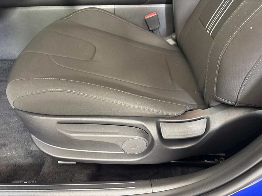 New 2025 Hyundai Elantra Hybrid FWD image 15