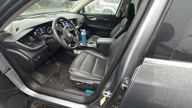 Used 2021 Buick Envision Essence image 2