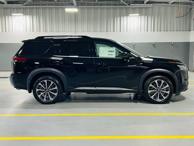 New 2026 Nissan Pathfinder Platinum image 20