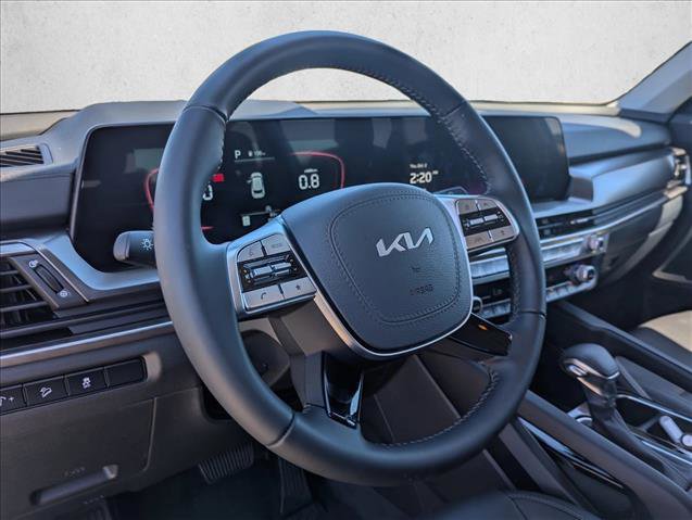 Used 2025 Kia Telluride LX image 11