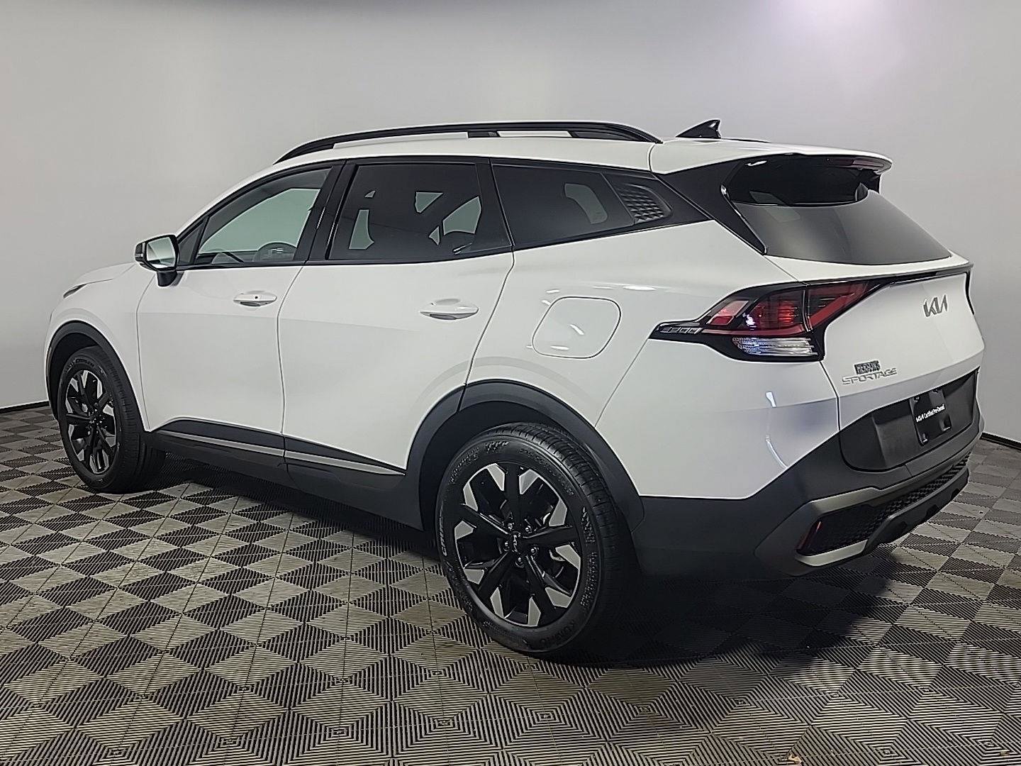 Used 2024 Kia Sportage X-Line w/ X-Line Premium Package AWD/4WD image 10