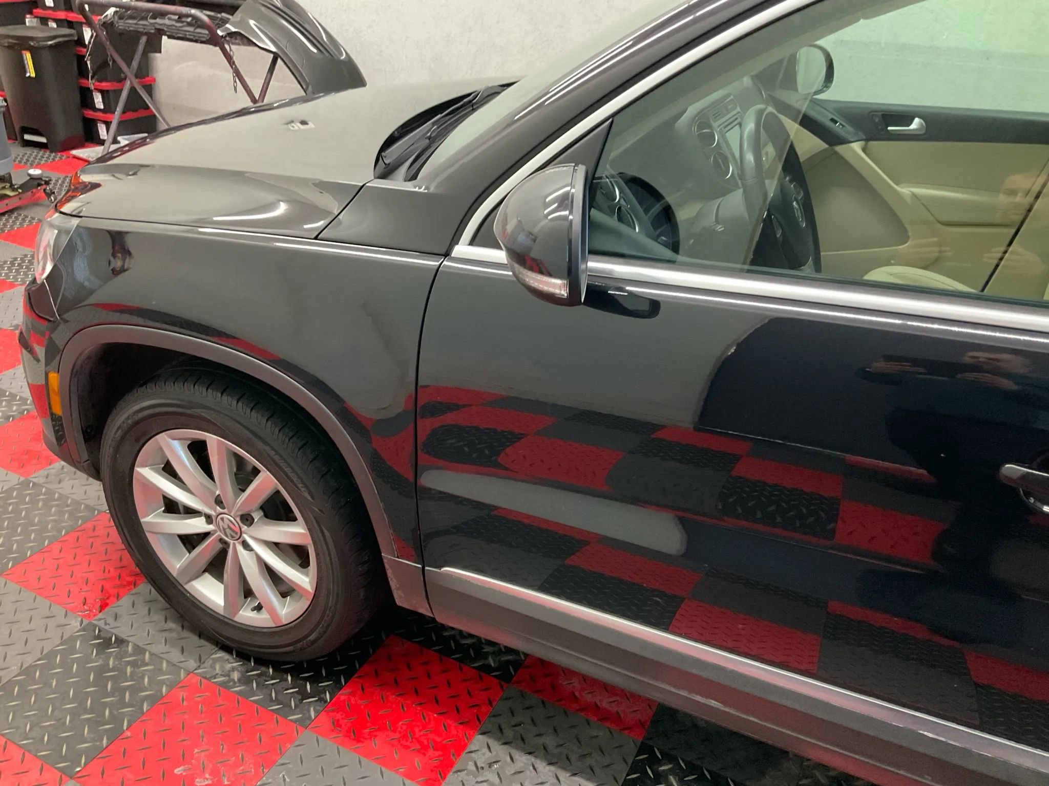 Used 2017 Volkswagen Tiguan Wolfsburg Edition image 15