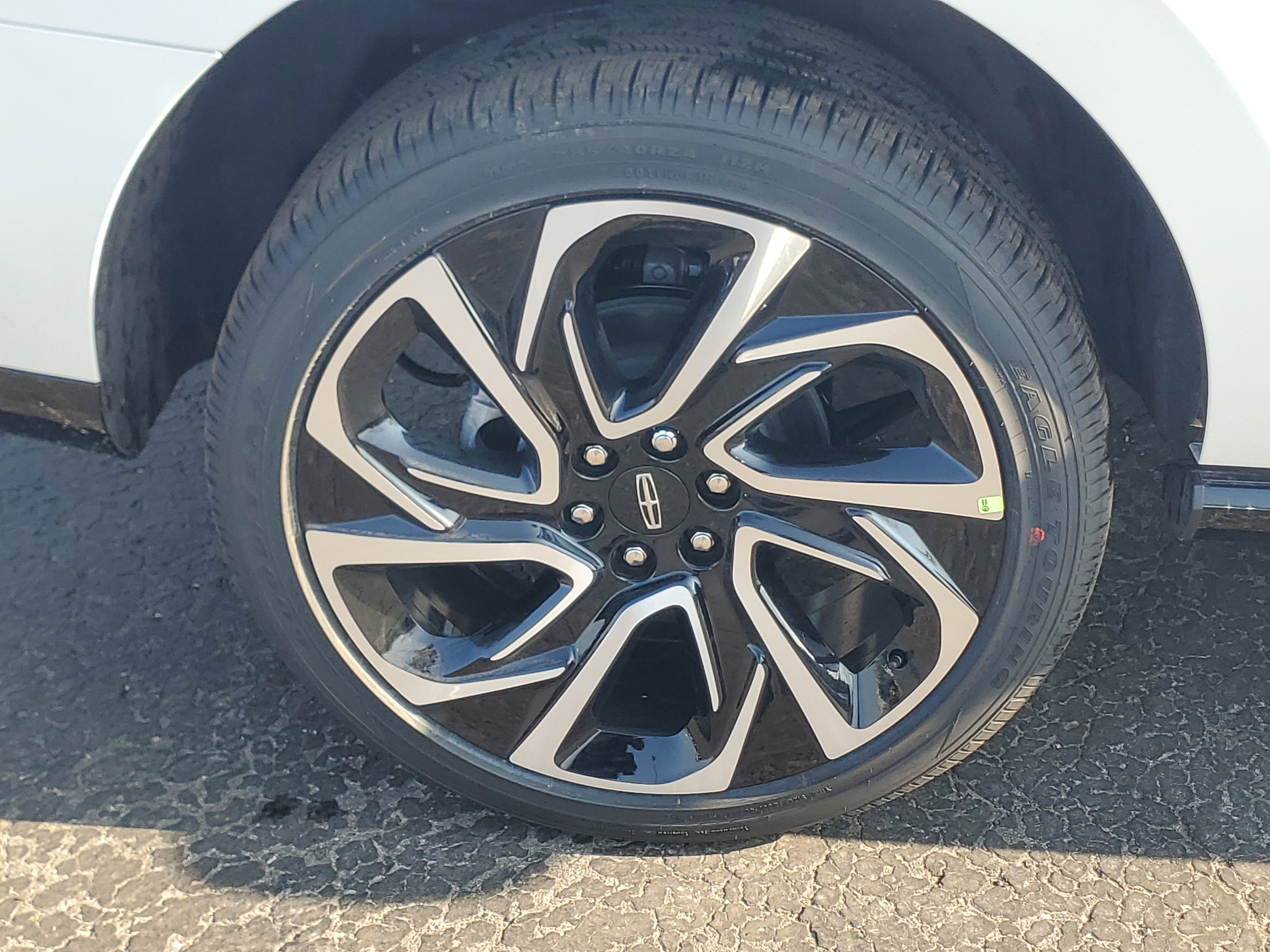 New 2026 Lincoln Navigator Reserve image 5