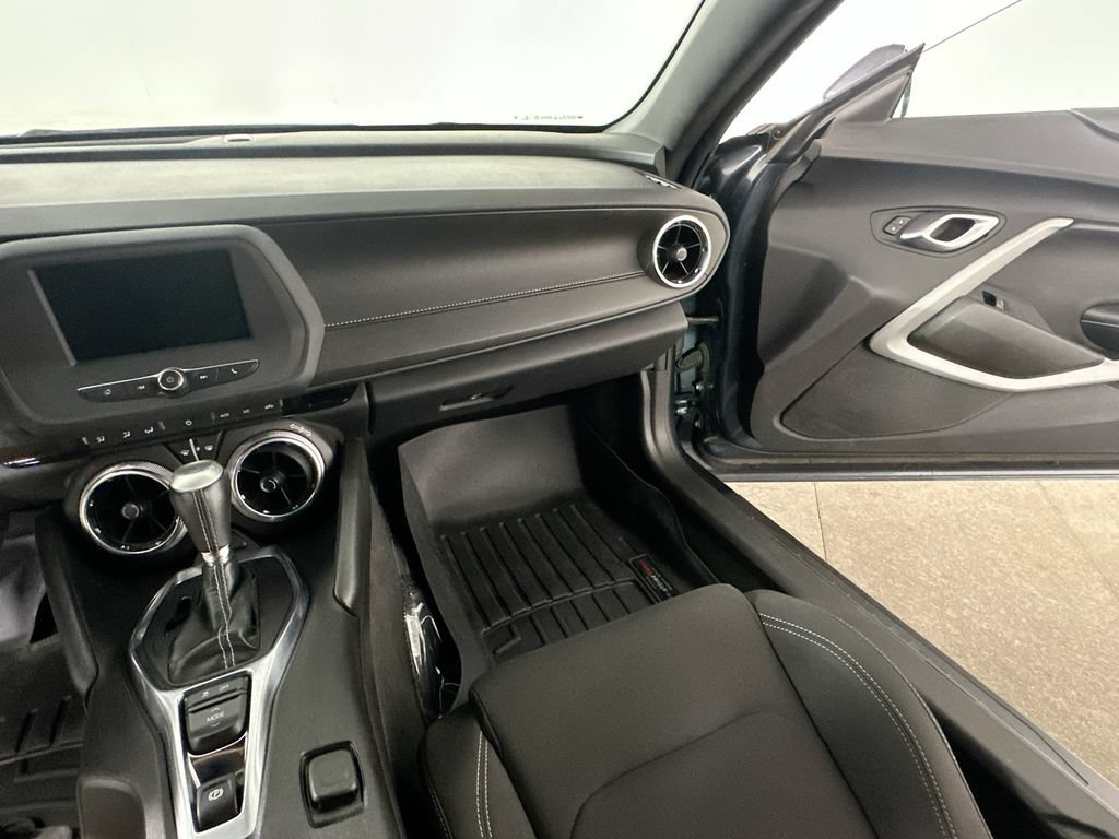 Used 2023 Chevrolet Camaro LT RWD image 17