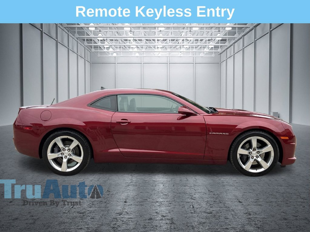 Used 2010 Chevrolet Camaro SS w/ RS Package RWD image 9