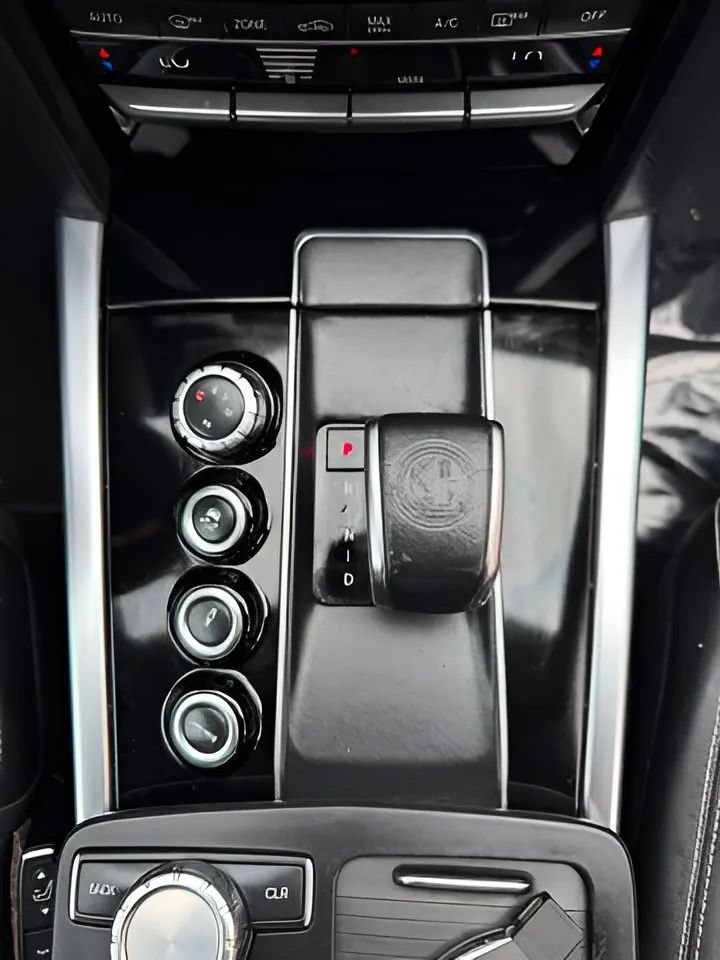 Used 2014 Mercedes-Benz E 63 AMG S-Model image 31