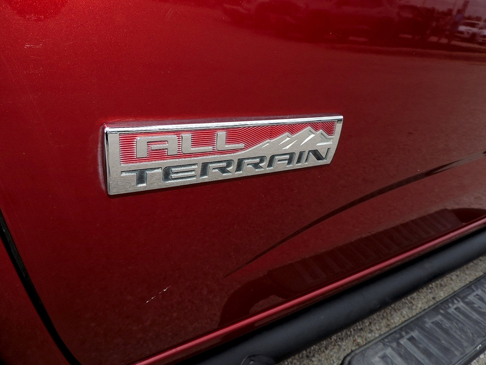 Used 2017 GMC Canyon SLE w/ All Terrain Package AWD/4WD image 11