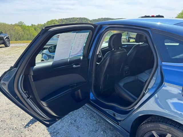 Used 2018 Ford Fusion SE w/ Equipment Group 201A FWD image 14