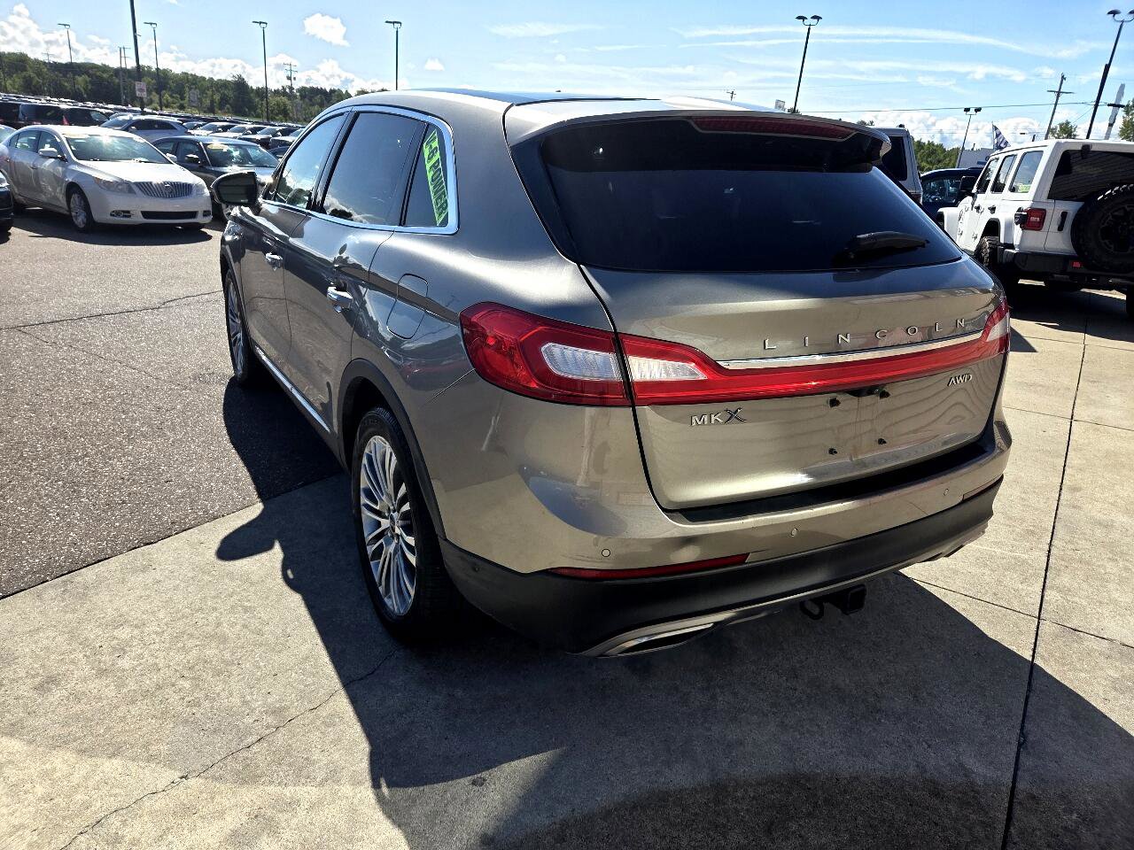 Used 2016 Lincoln MKX Reserve w/ Equipment Group 102A image 7