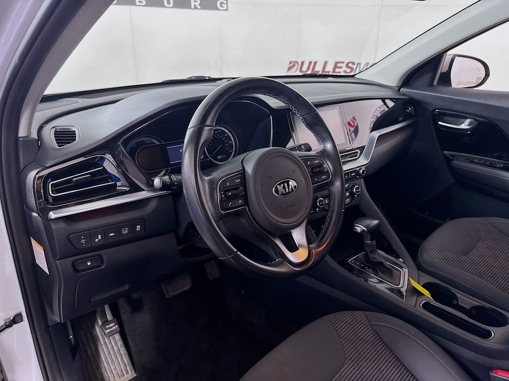 Used 2020 Kia Niro LXS image 9
