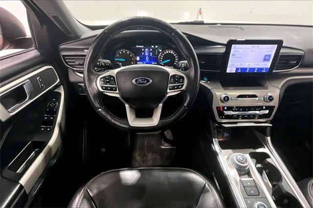 Used 2021 Ford Explorer XLT image 8