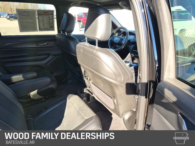 Used 2025 Jeep Grand Cherokee L Altitude w/ Trailer Tow Package image 30