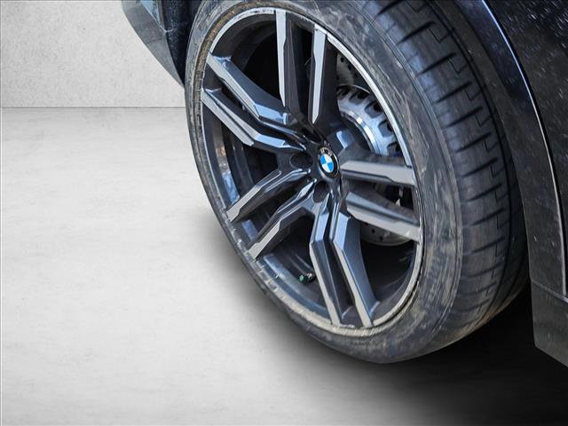 Used 2021 BMW X5 M w/ Executive Package image 7