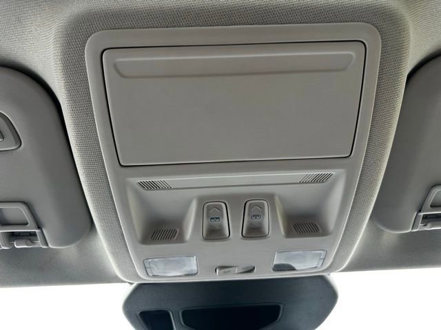 Used 2021 Ford Escape Titanium image 35