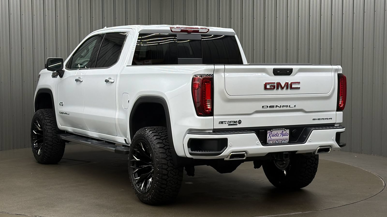 Used 2026 GMC Sierra 1500 Denali AWD/4WD image 3