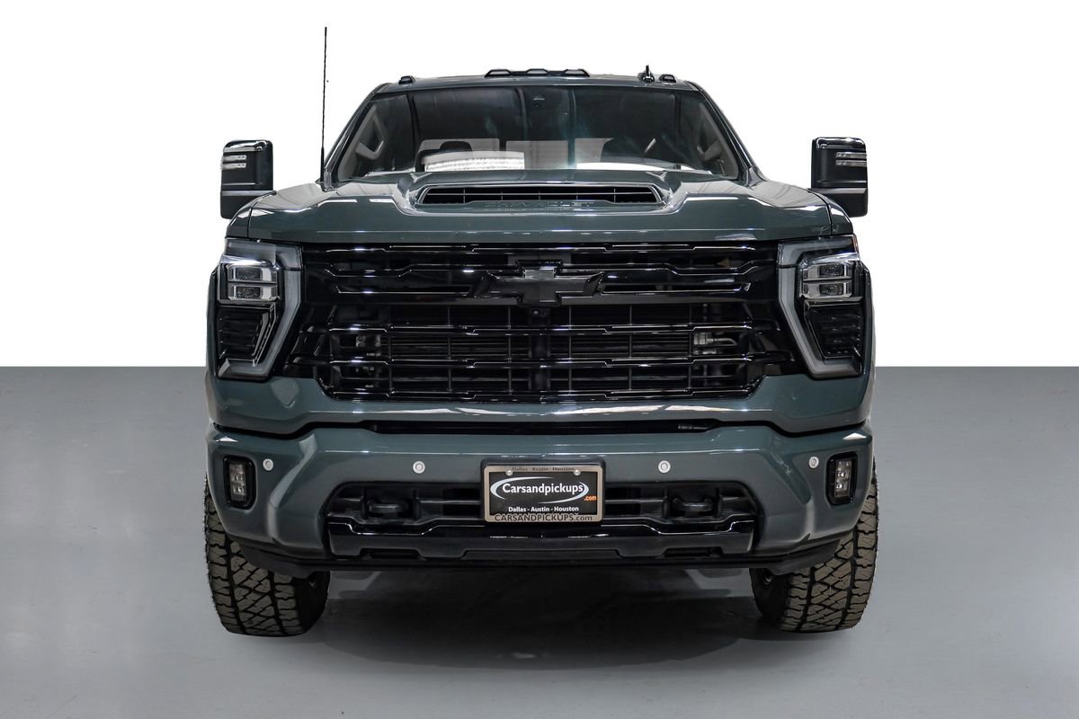 Used 2025 Chevrolet Silverado 2500 LTZ w/ LTZ Premium Texas Edition image 3