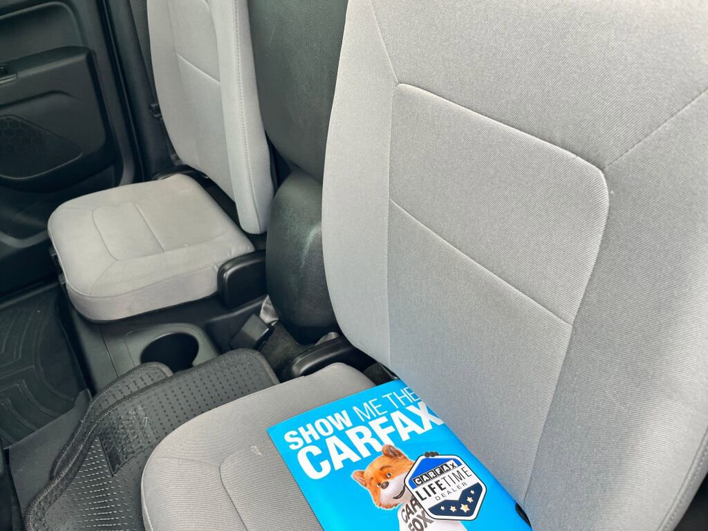 Used 2018 Chevrolet Colorado W/T image 21