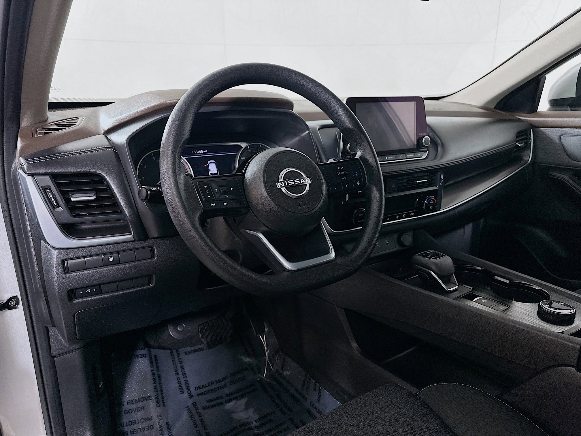 Used 2023 Nissan Rogue SV AWD/4WD image 9