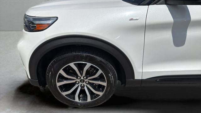 Used 2022 Ford Explorer ST-Line w/ Class IV Trailer Tow Package RWD image 36