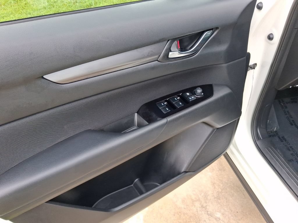 Used 2021 MAZDA CX-5 Sport FWD image 14