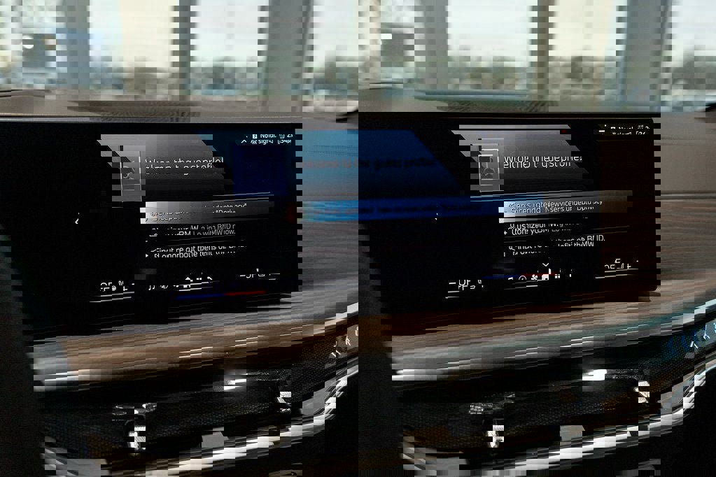 New 2026 BMW X5 xDrive50e w/ Premium Package image 29