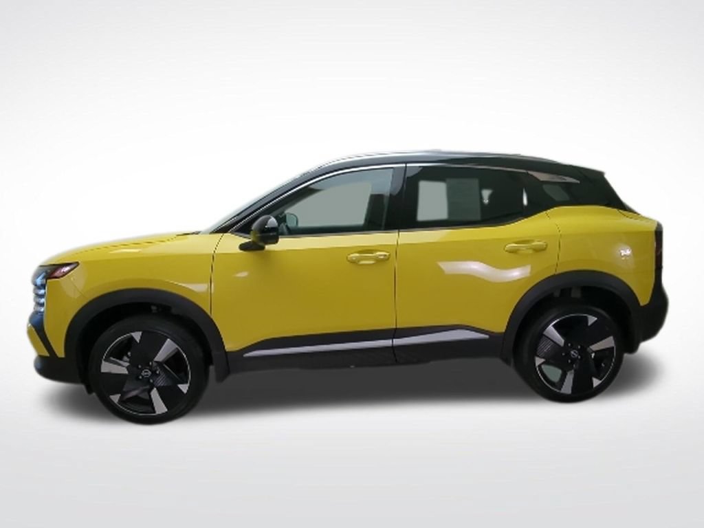 Used 2025 Nissan Kicks SR FWD video 2