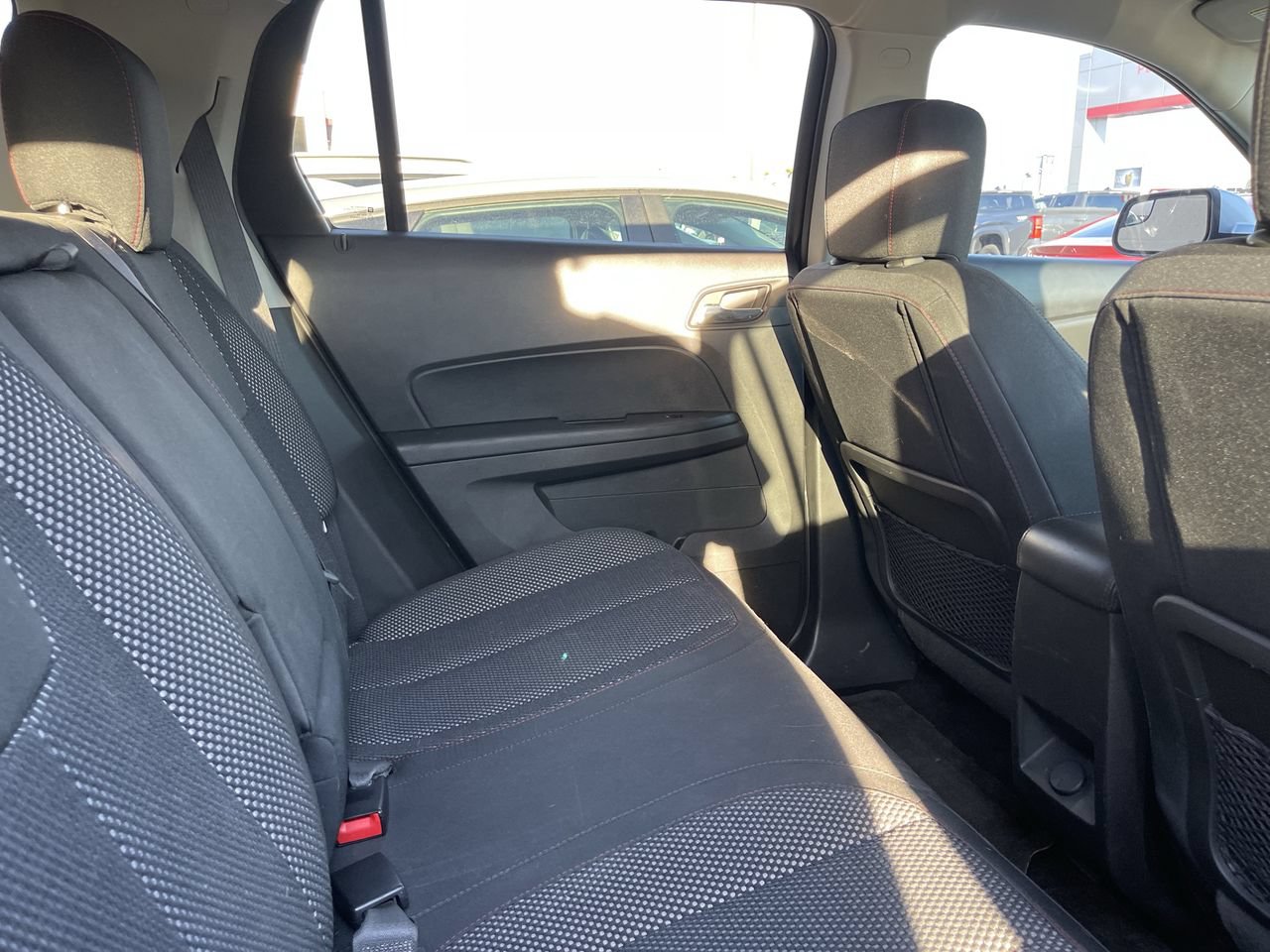 Used 2017 GMC Terrain SLE FWD image 8