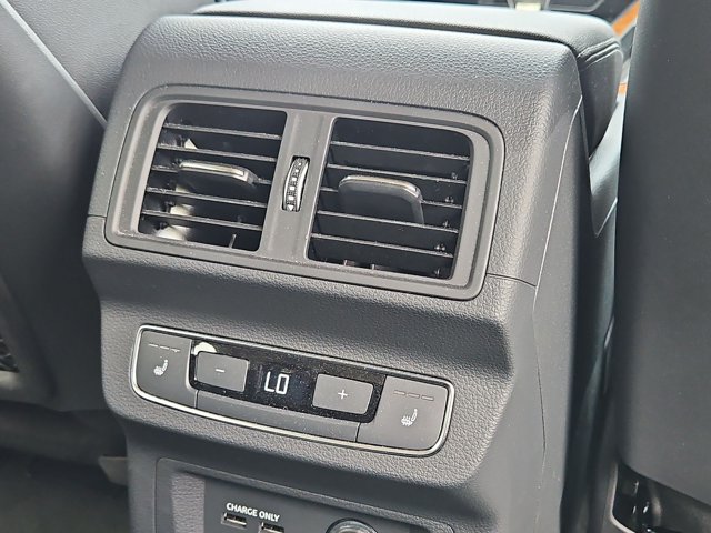 Used 2024 Audi Q5 Prestige w/ Prestige Package AWD/4WD image 23