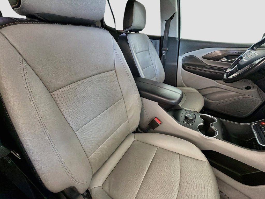 Used 2019 GMC Terrain SLT w/ Preferred Package FWD image 30