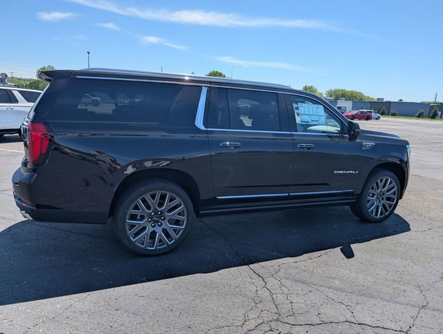 New 2026 GMC Yukon XL Denali Ultimate AWD/4WD image 8