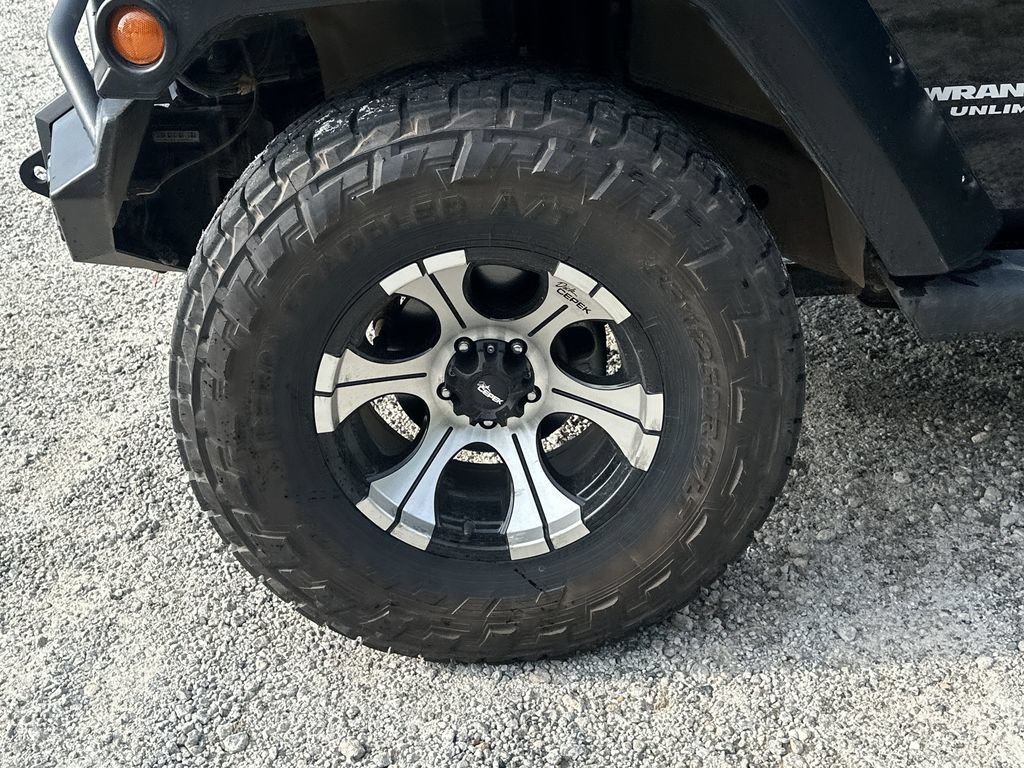 Used 2010 Jeep Wrangler Unlimited Sport AWD/4WD image 11