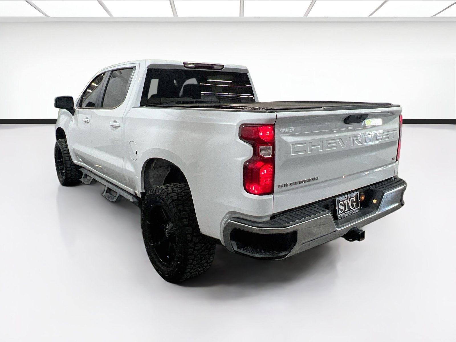 Used 2021 Chevrolet Silverado 1500 LT RWD image 6