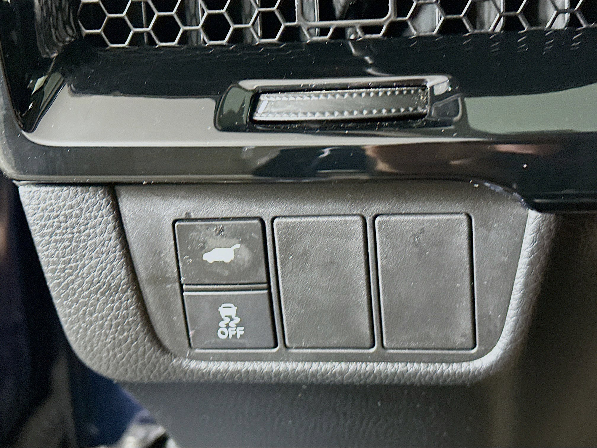 Used 2024 Honda CR-V EX-L image 17