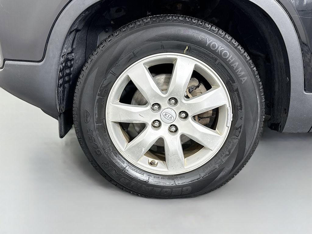 Used 2011 Kia Sorento LX image 27