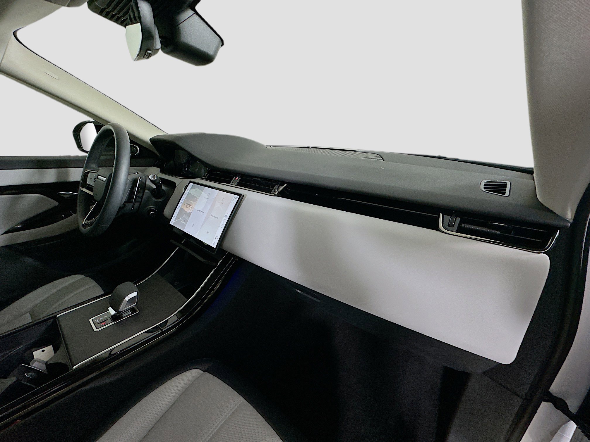 Used 2024 Land Rover Range Rover Evoque Dynamic SE image 40