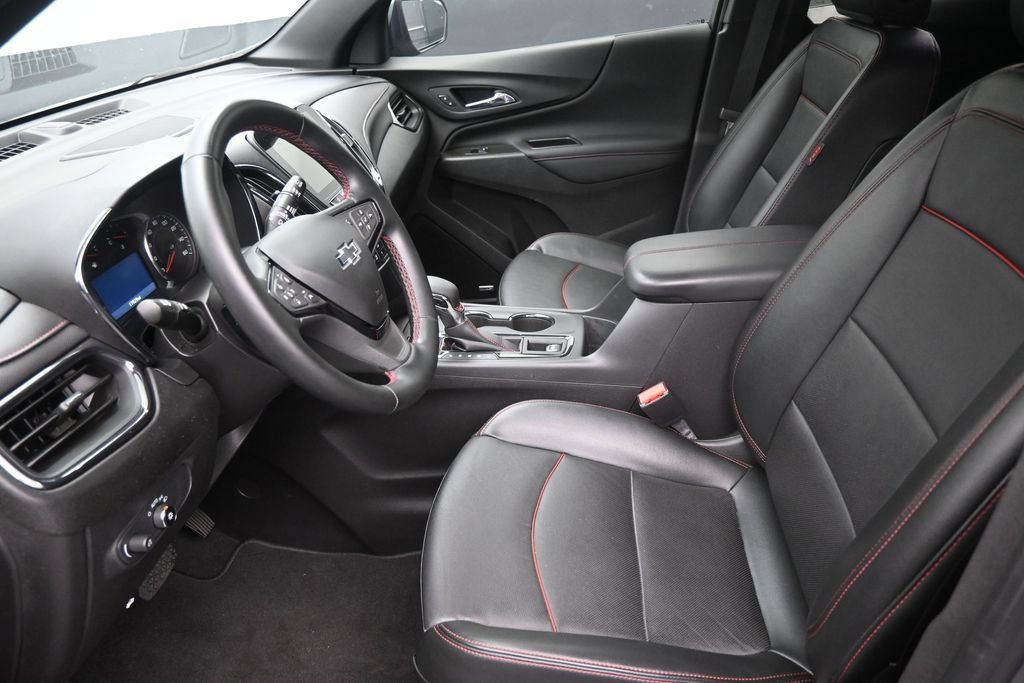 Used 2024 Chevrolet Equinox RS w/ RS Leather Package FWD image 12