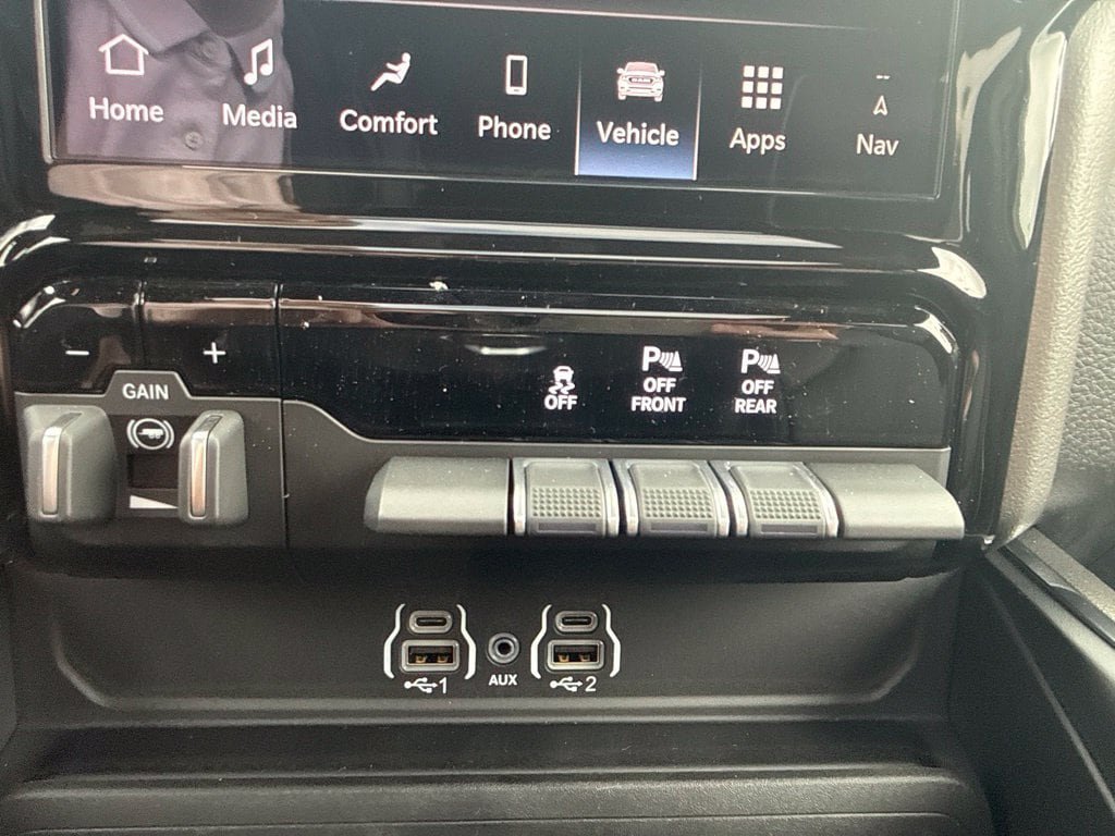 New 2027 RAM 1500 Laramie AWD/4WD image 34