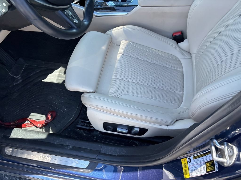Used 2022 BMW 330i Sedan w/ Driving Assistance Package RWD image 12