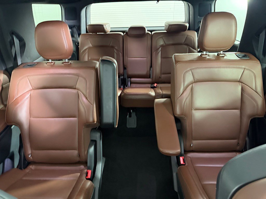 Used 2025 Lincoln Navigator Reserve AWD/4WD image 16