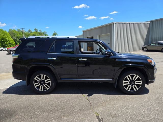 Used 2021 Toyota 4Runner Limited AWD/4WD image 9
