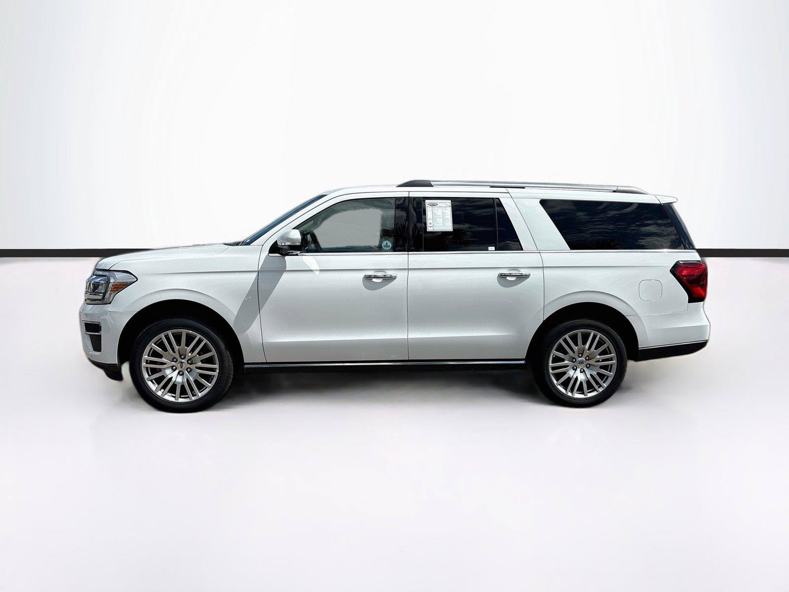 Used 2024 Ford Expedition Max Limited AWD/4WD image 4