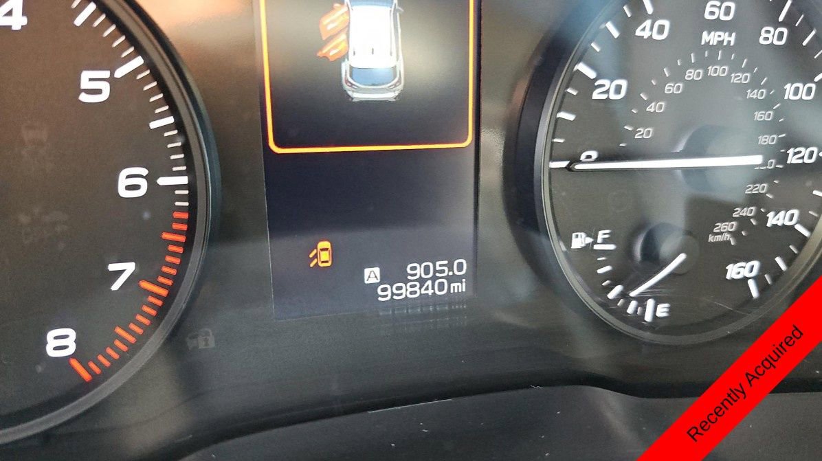 Used 2024 Subaru Crosstrek 2.0i image 10