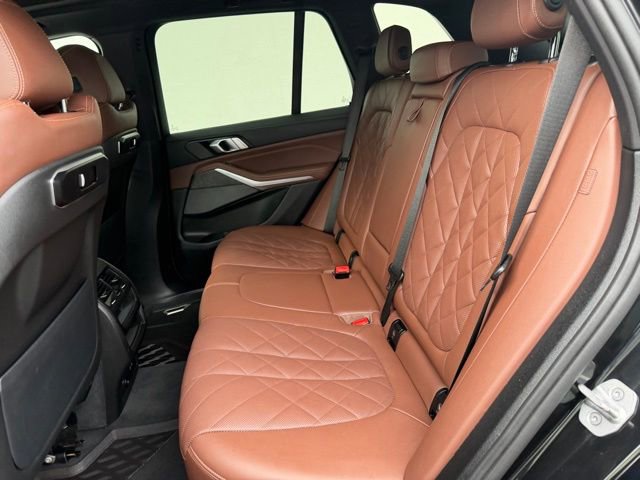 Used 2025 BMW X5 xDrive40i w/ Premium Package image 11