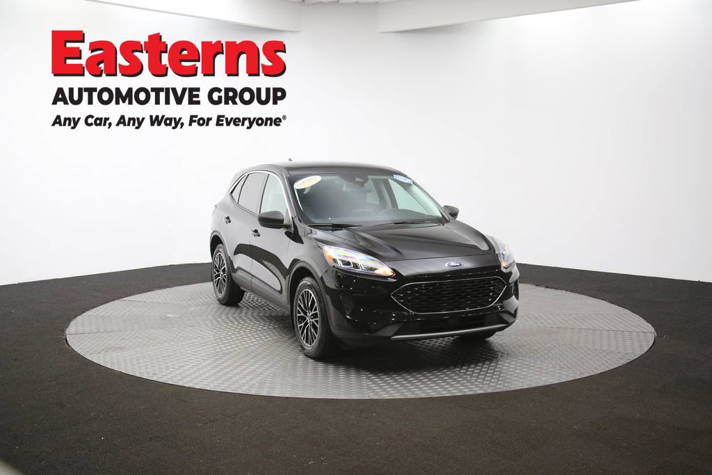 Used 2022 Ford Escape SE image 49