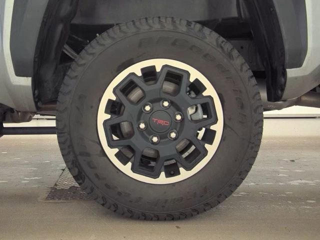 Used 2025 Toyota Tacoma TRD Off-Road image 22