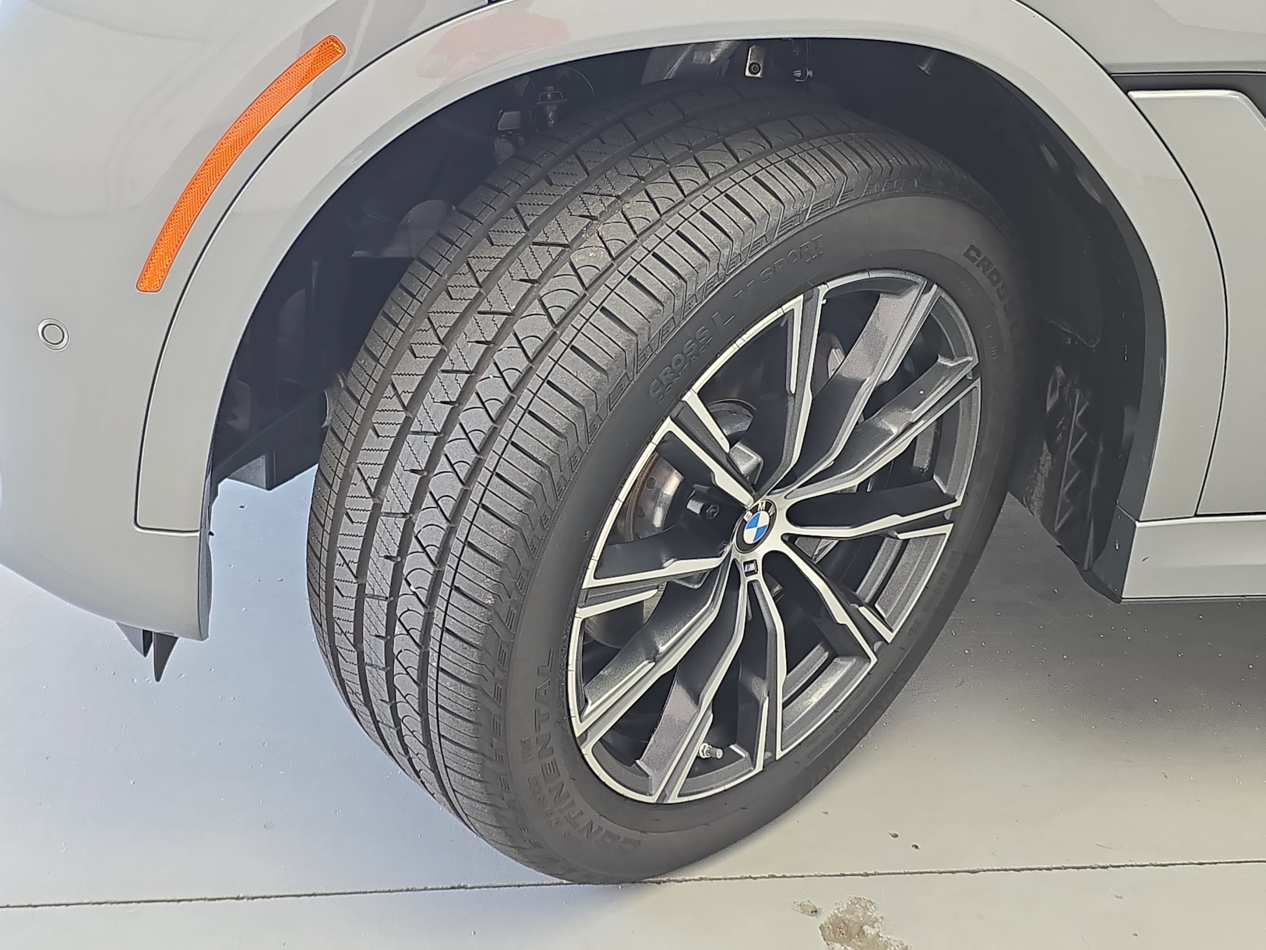 Used 2025 BMW X6 xDrive40i AWD/4WD image 33