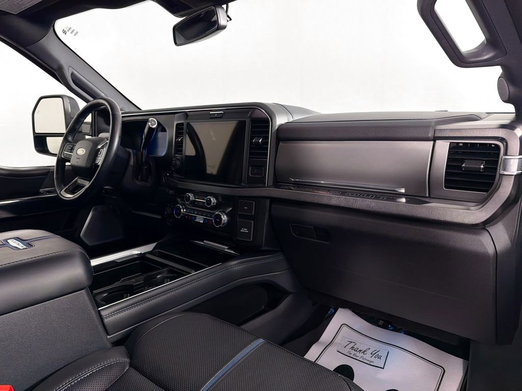Used 2025 Ford F450 Platinum AWD/4WD image 31