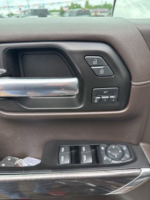 Used 2019 Chevrolet Silverado 1500 LTZ w/ LTZ Premium Package AWD/4WD image 18