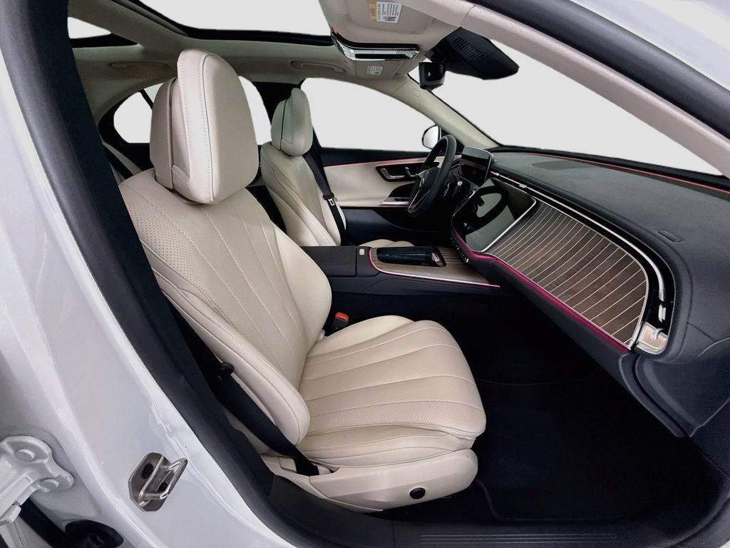 Used 2025 Mercedes-Benz E 350 Sedan image 20